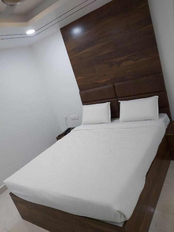 Hotel Sahasra Dla Warangal Eksteriør billede